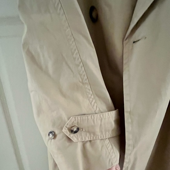 NWOT Jcrew 
Relaxed heritage trench coat in chino

BT324

LIGHT KHAKI

X-LARGE - Picture 4 of 14